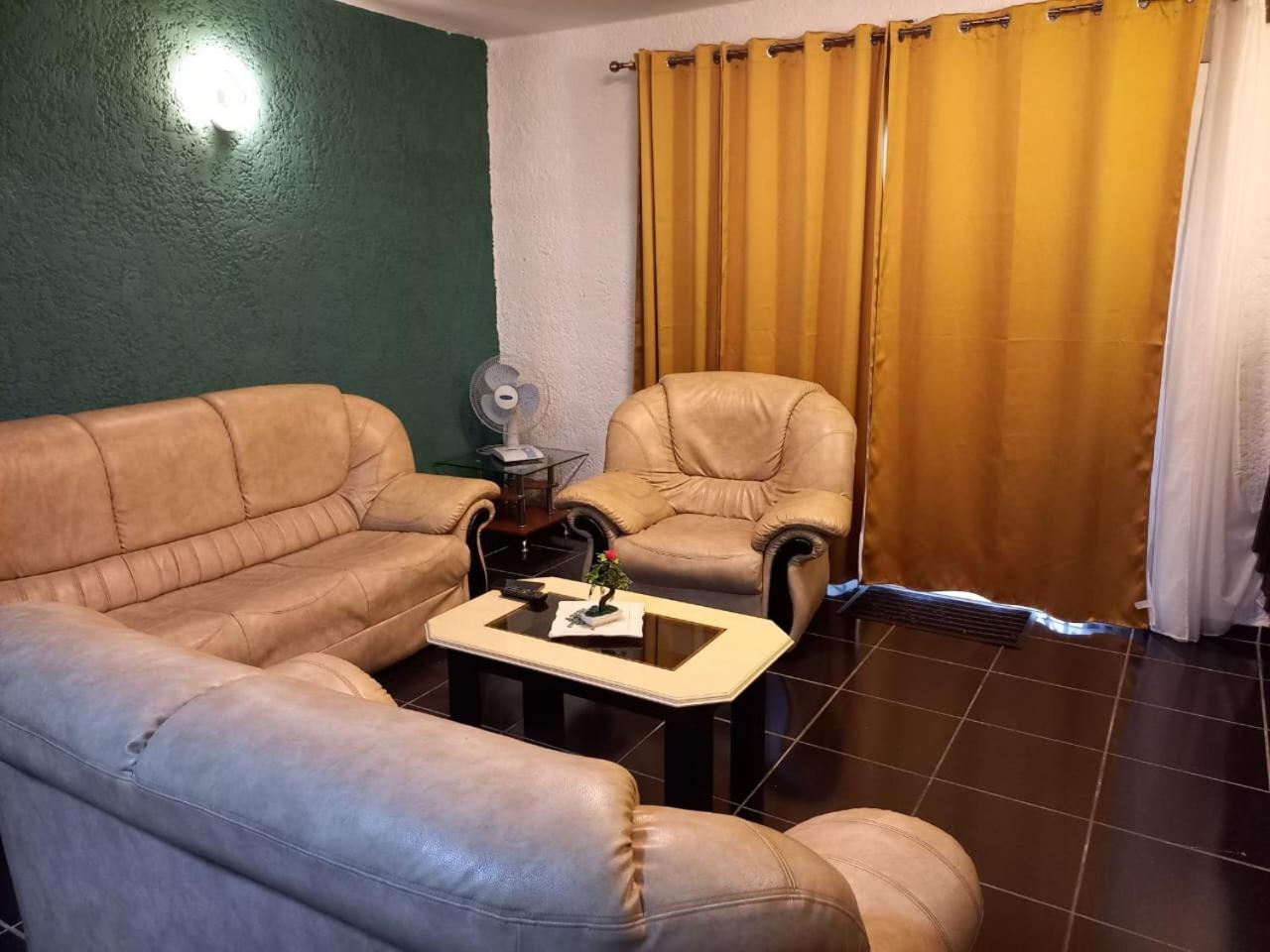 Bella Villa Flic en Flac Exterior photo